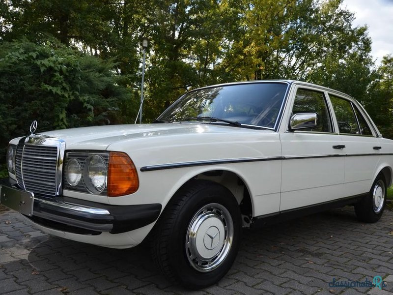 1980' Mercedes-Benz W123 photo #3