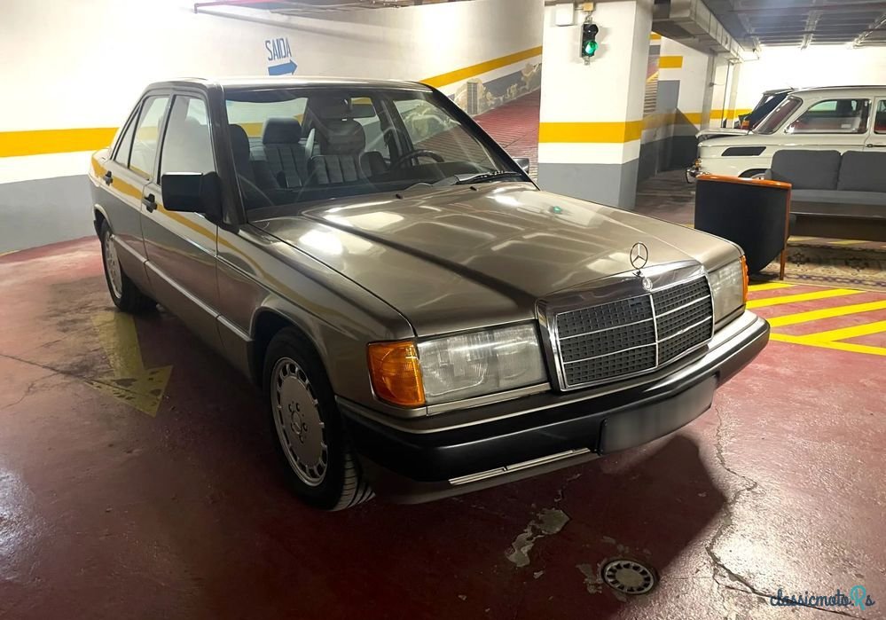 1990' Mercedes-Benz 190 E 2.0 photo #4