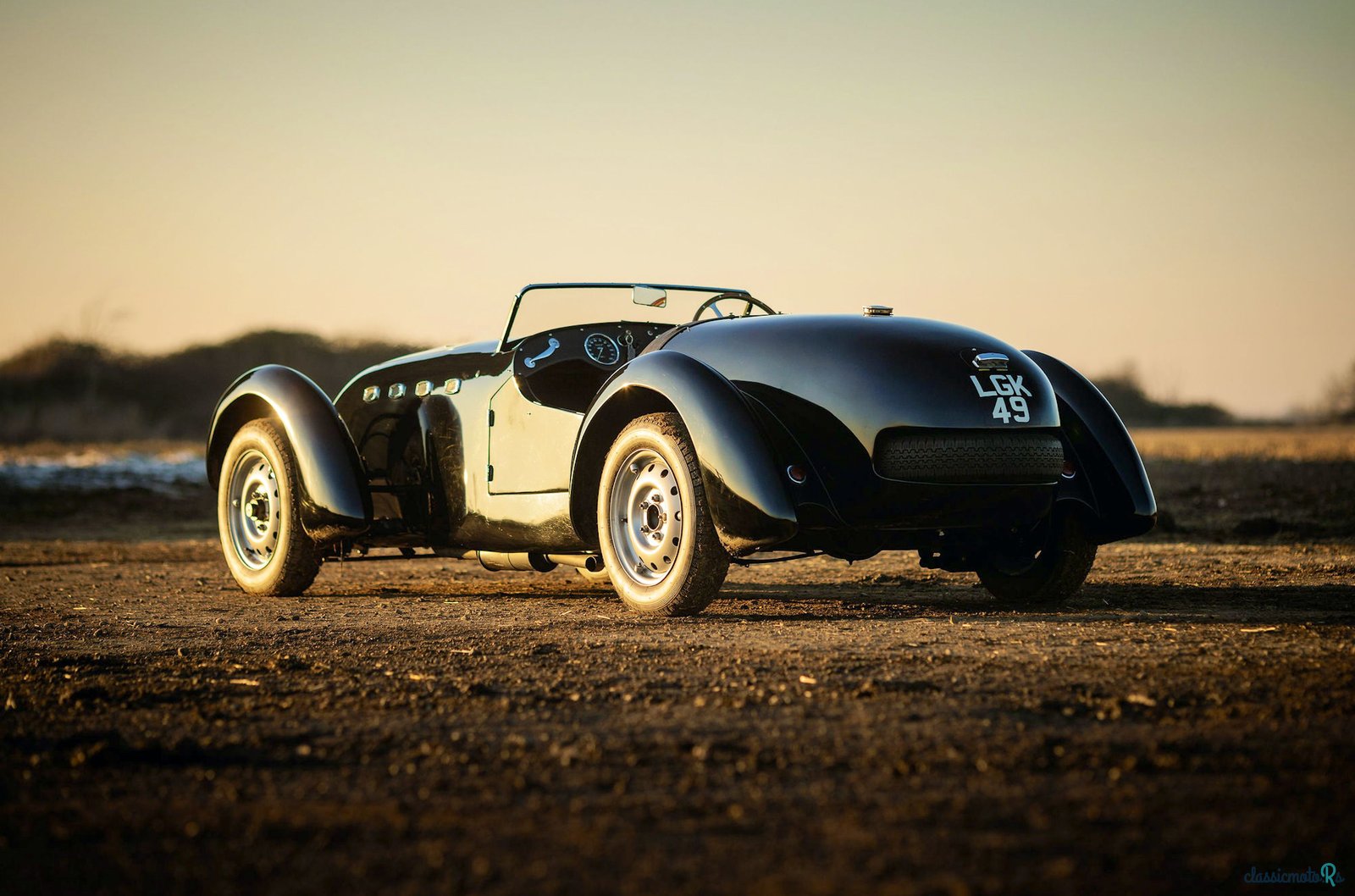 1950' Healey Silverstone photo #5