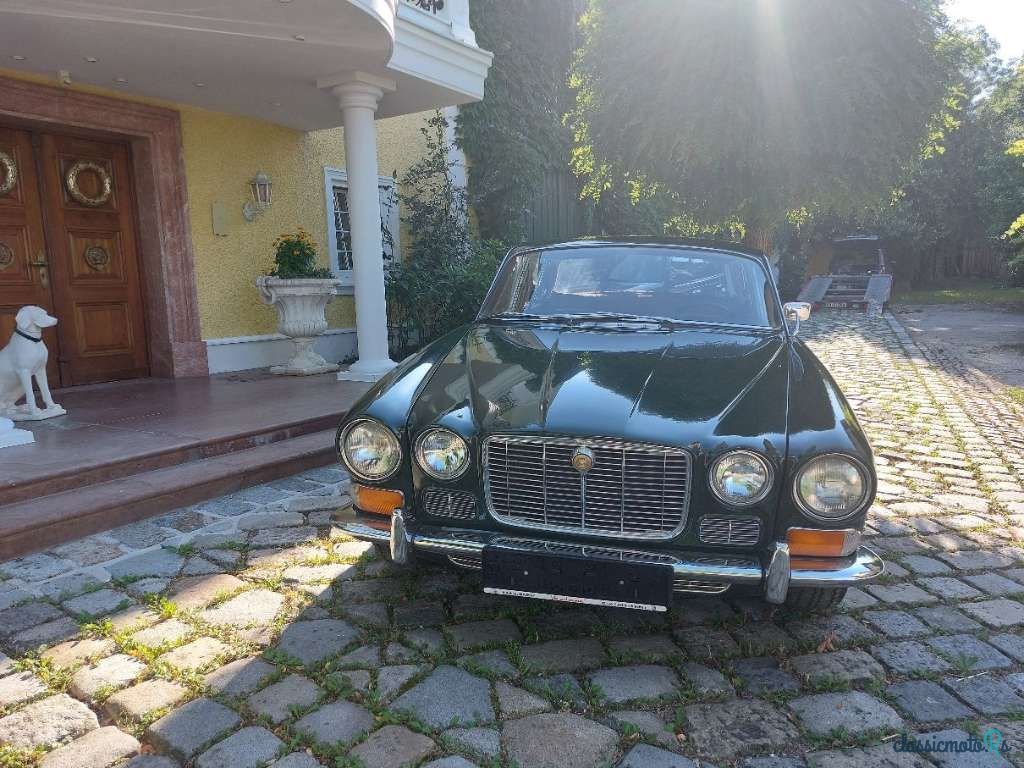 1972' Jaguar XJ photo #4