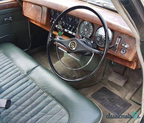 1967' Daimler 250 V8 V8 -250 photo #2