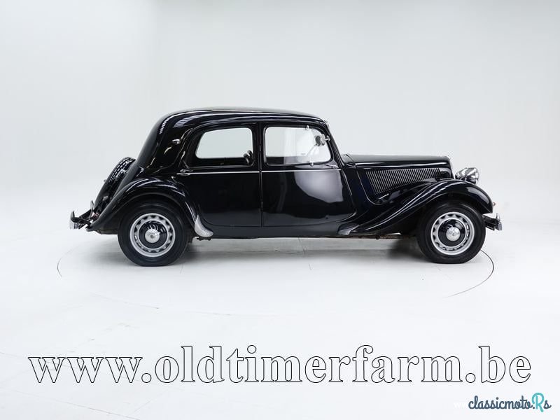 1947' Citroen Traction Avant photo #3