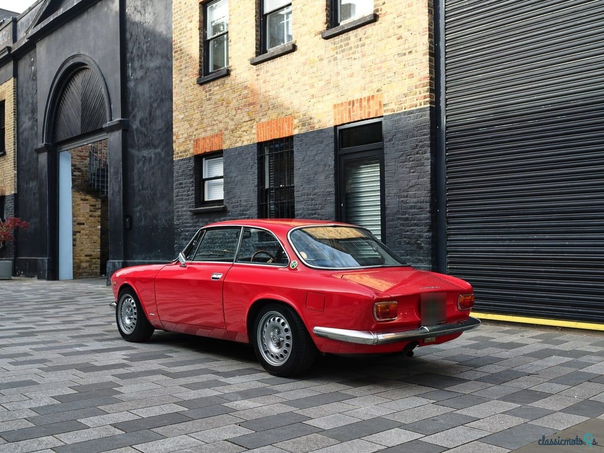 1968' Alfa Romeo Gt Junior photo #3