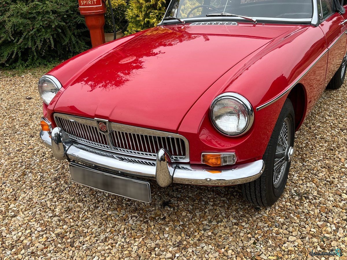 1967' MG MGB photo #2