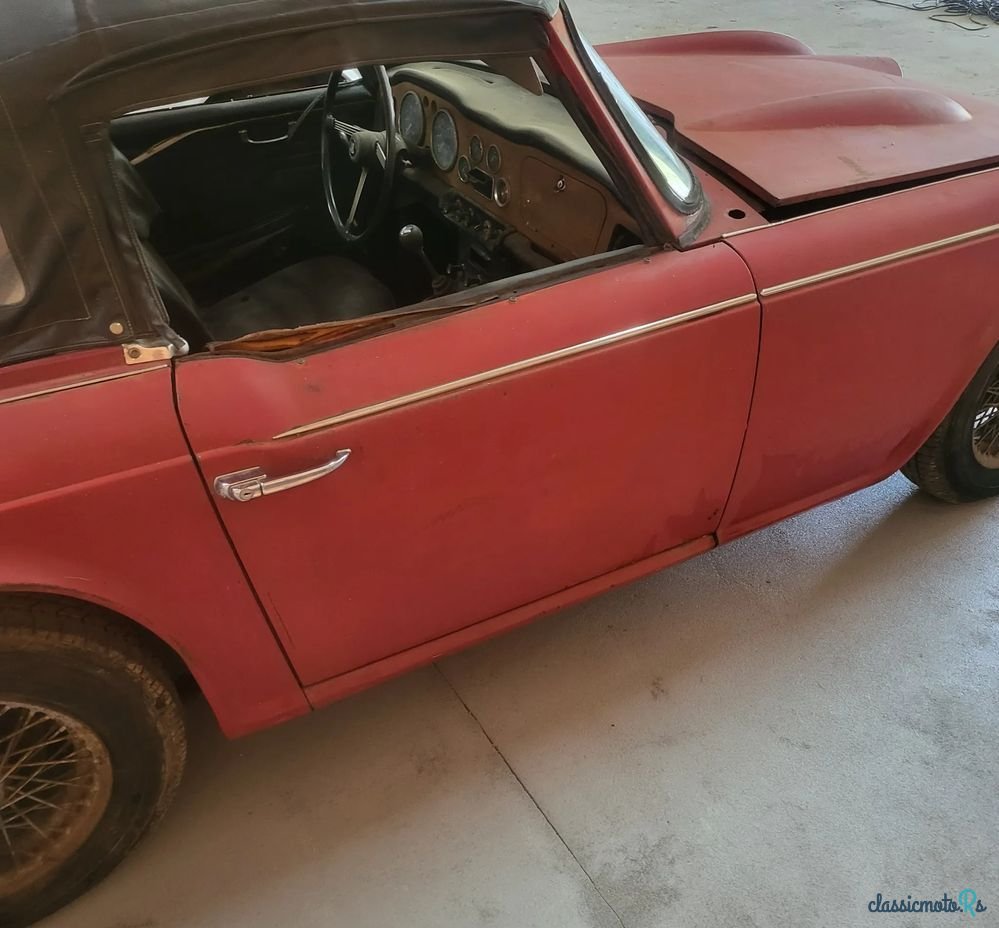 1965' Triumph TR4 photo #5