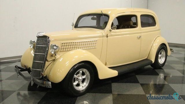 1935' Ford Tudor photo #5