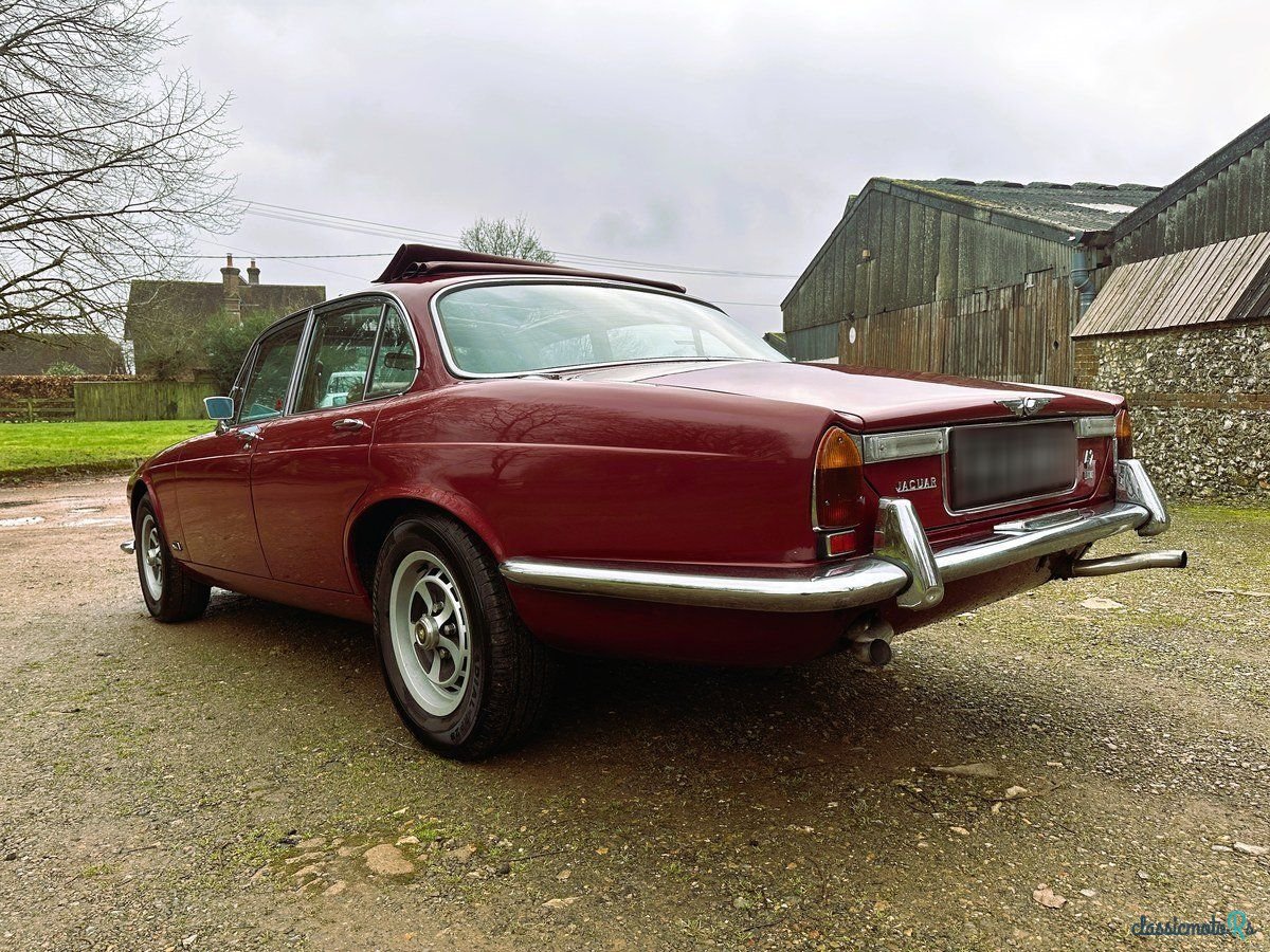 1972' Jaguar XJ photo #4