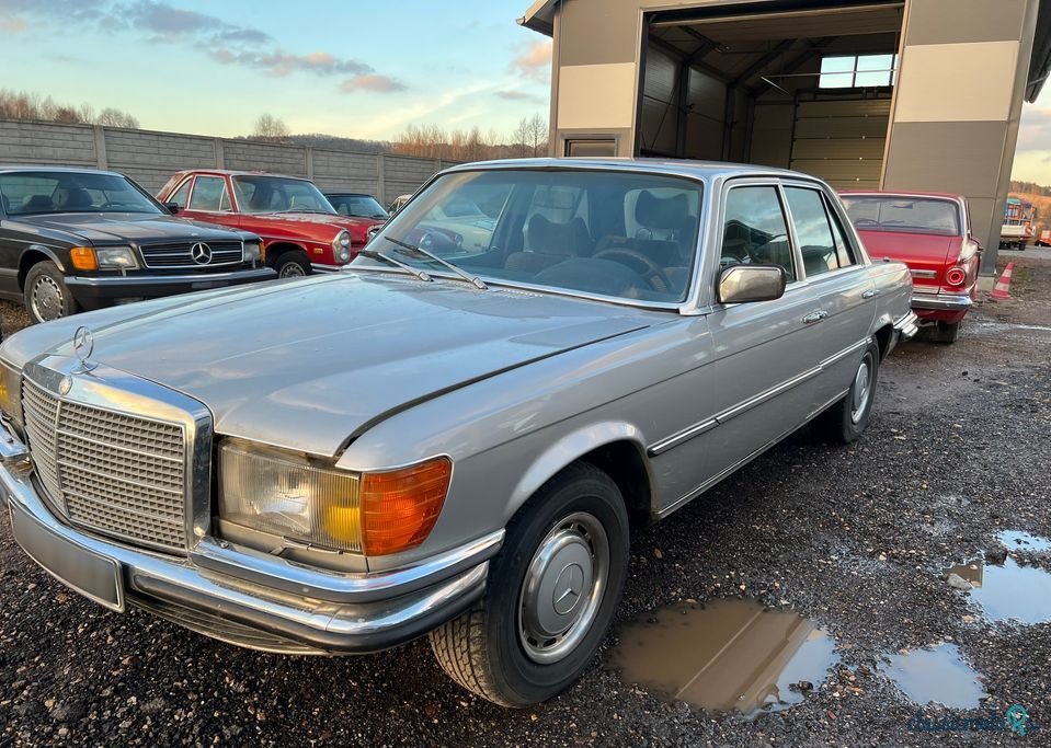 1977' Mercedes-Benz 280 photo #2