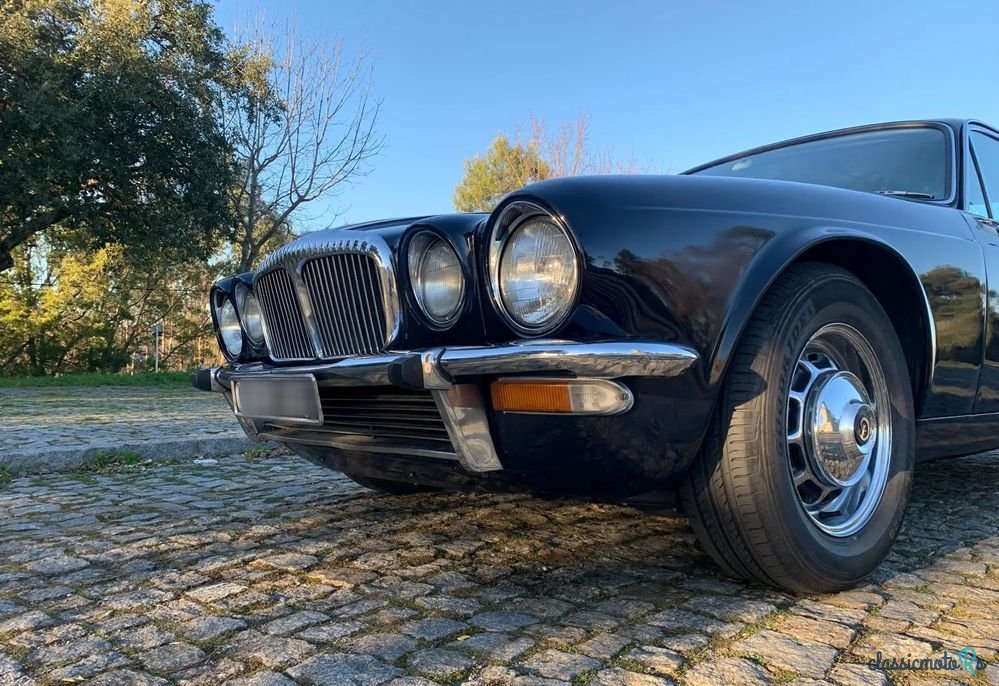 1974' Jaguar Daimler Sovereign 4.2 photo #4