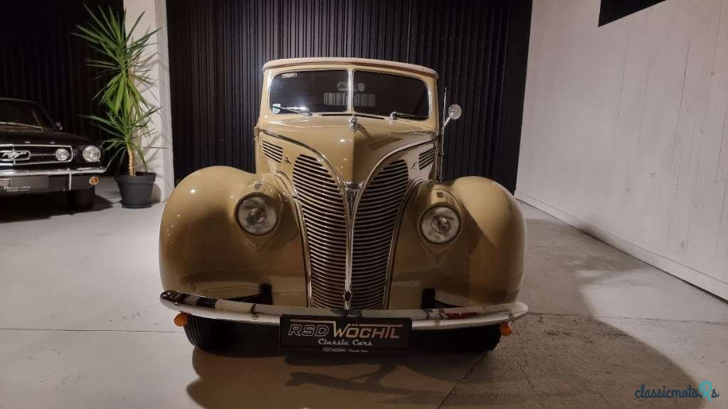 1938' Ford De Luxe photo #3
