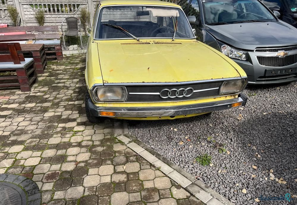 1975' Audi 100L photo #2