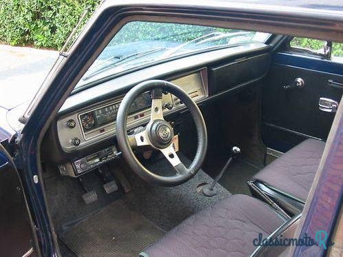 1972' Datsun B110 1200 Deluxe 2 Door photo #1