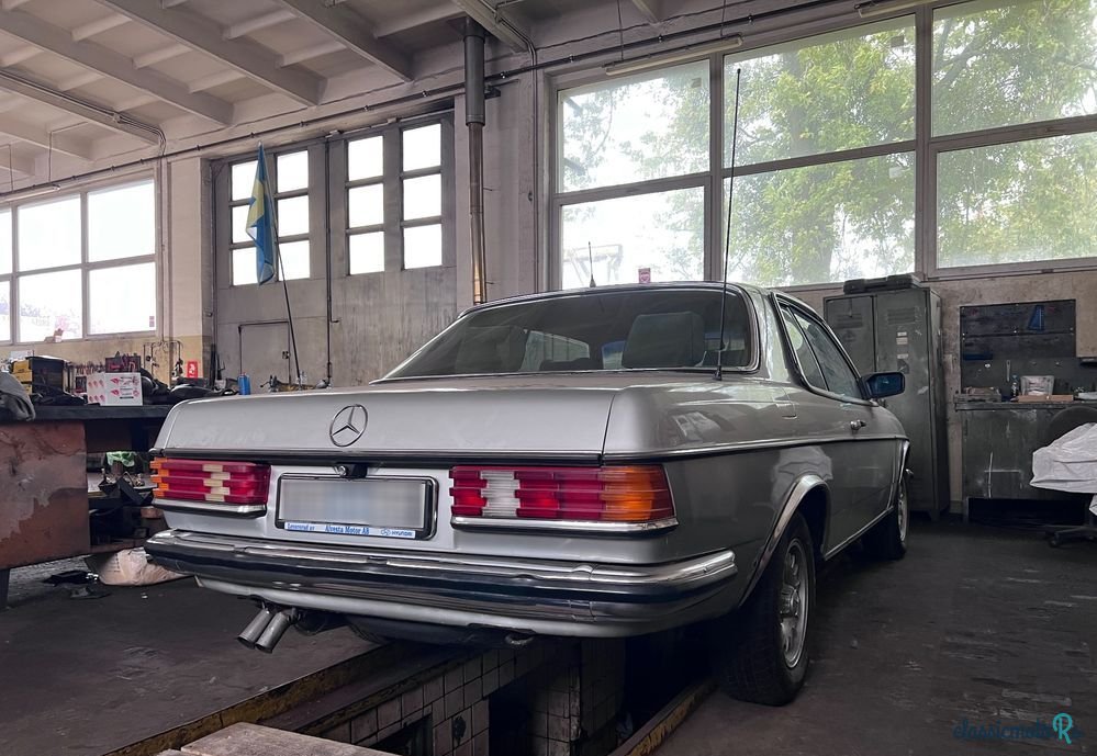 1977' Mercedes-Benz 280 photo #5