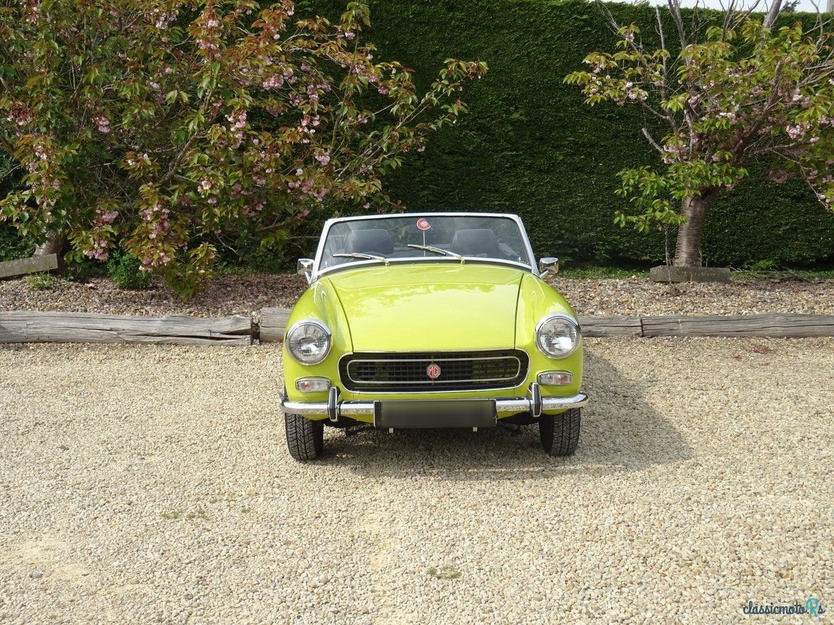 1974' MG Midget photo #2