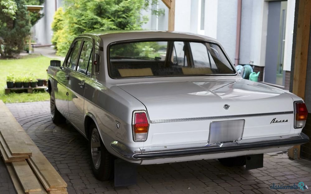 1977' Gaz 24 Wołga photo #4