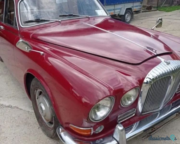 1969' Jaguar Daimler photo #3