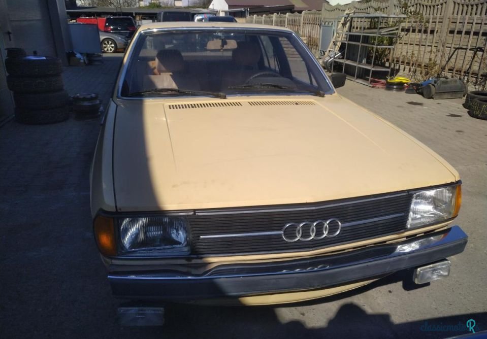 1976' Audi 100 photo #2