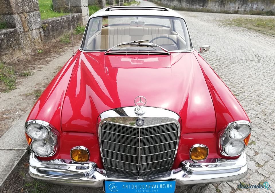 1967' Mercedes-Benz 250 photo #2