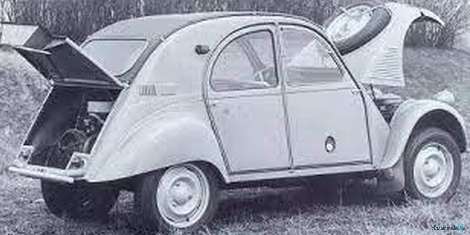 1961' Citroen 2CV photo #2