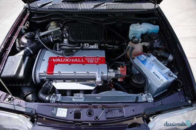 1988' Vauxhall Astra photo #3