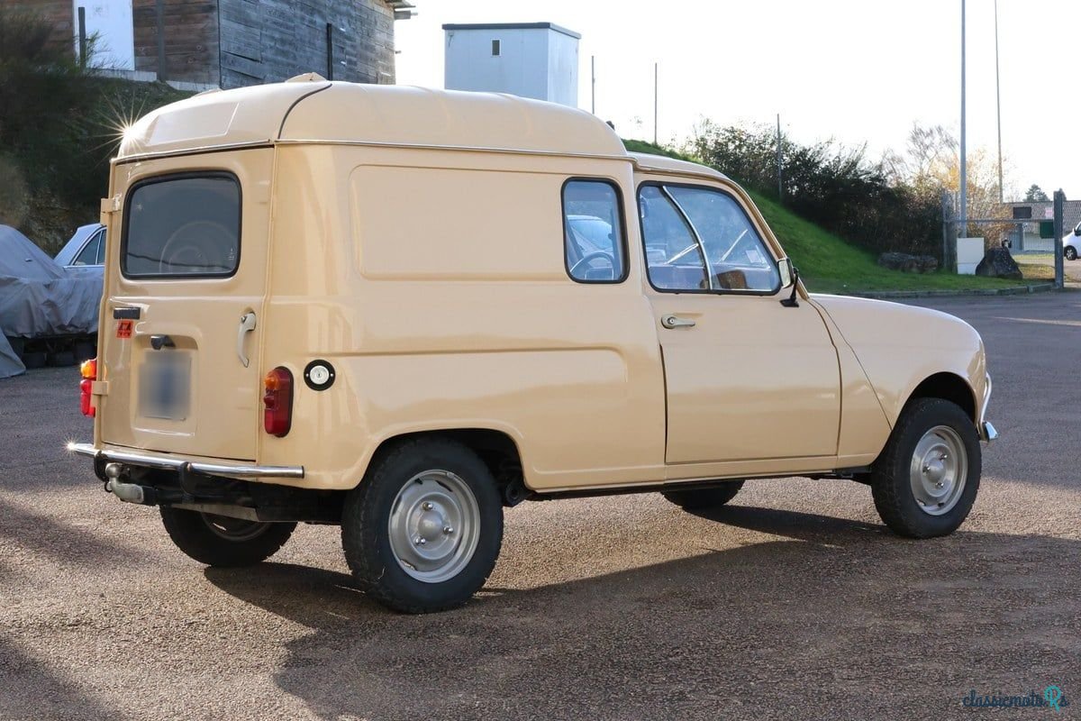 1984' Renault 4L photo #5