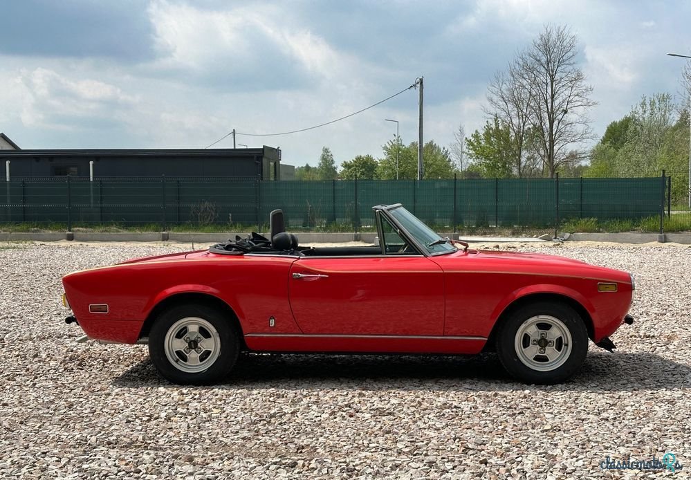 1978' Fiat 124 Spider photo #5
