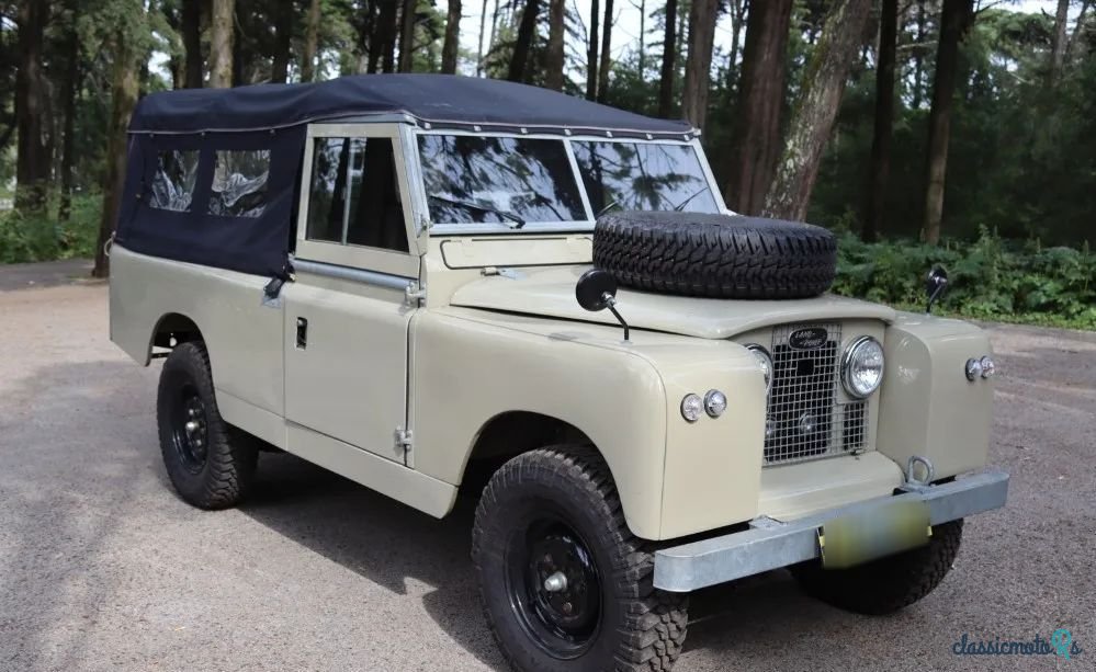 1978' Land Rover Serie II photo #2