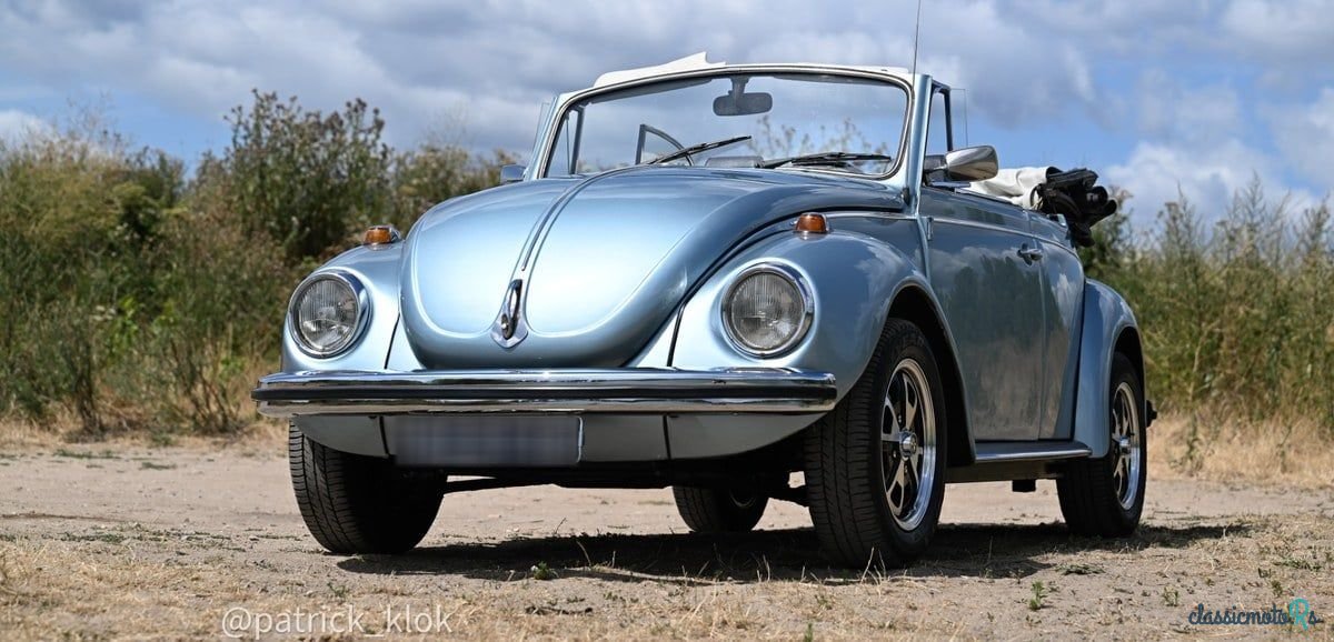 1972' Volkswagen Beetle photo #1