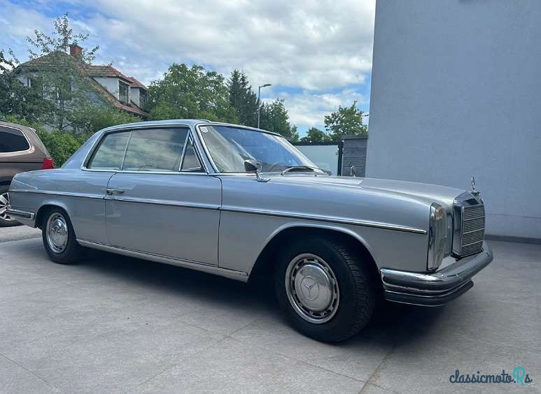 1972' Mercedes-Benz C-Klasse photo #2