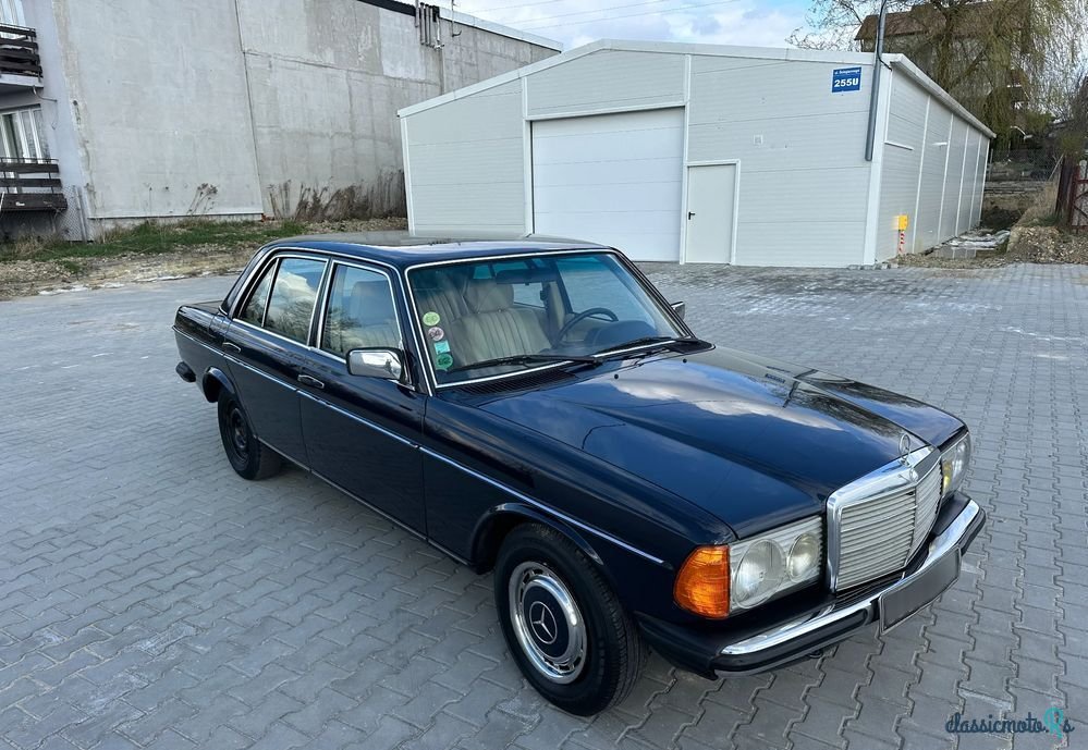 1980' Mercedes-Benz W123 photo #6