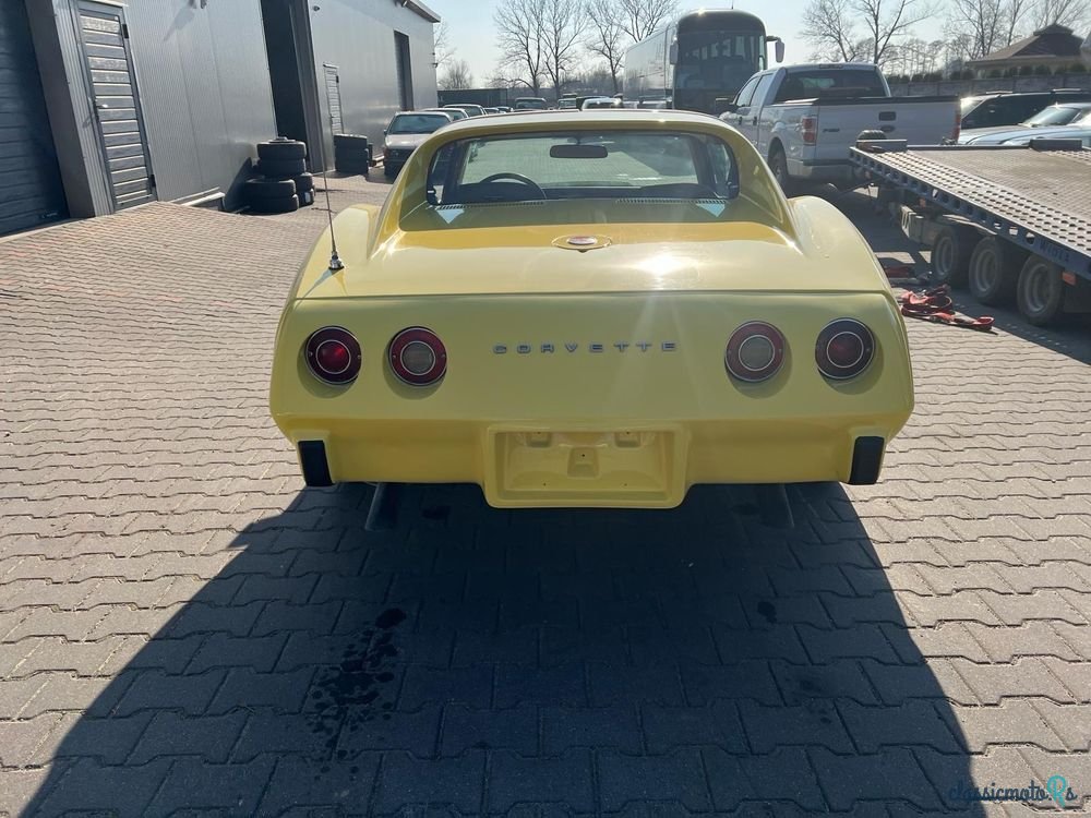1975' Chevrolet Corvette photo #2