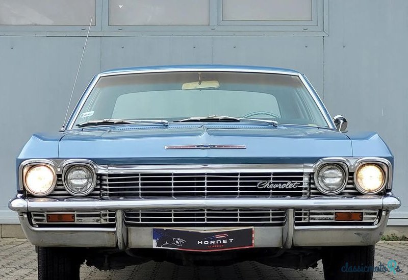 1965' Chevrolet Impala photo #2