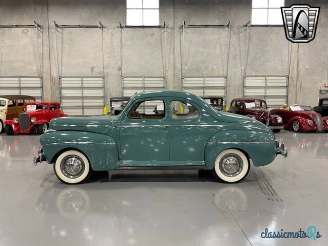 1941' Ford Super Deluxe photo #3