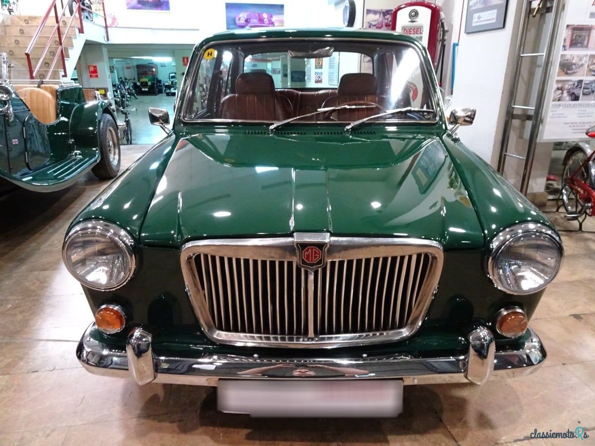 1972' MG Mg1300 photo #2
