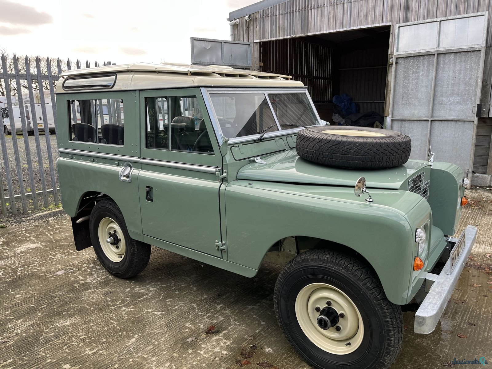 1970' Land Rover Series II photo #2