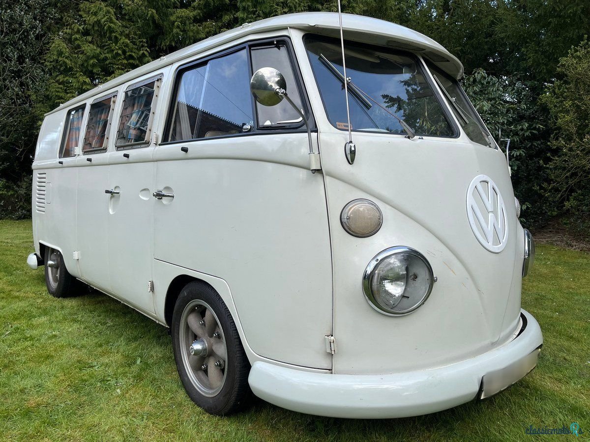 1967' Volkswagen Type 2 photo #1