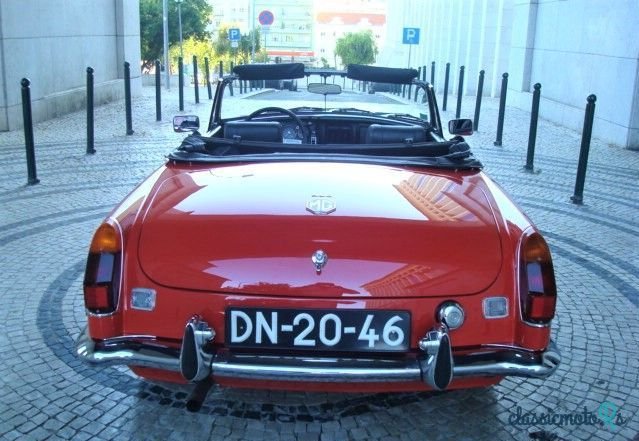 1973' MG MGB photo #3