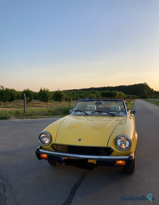 1979' Fiat 124 Spider photo #1
