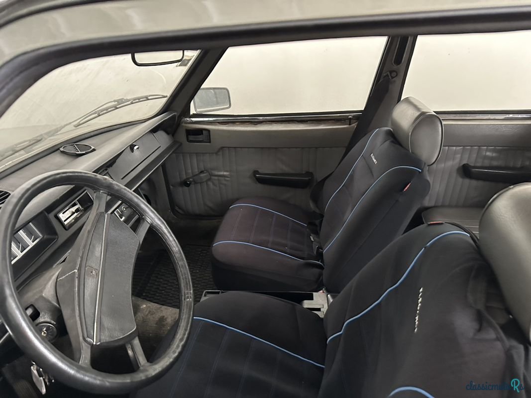 1972' Peugeot 504 Break photo #5