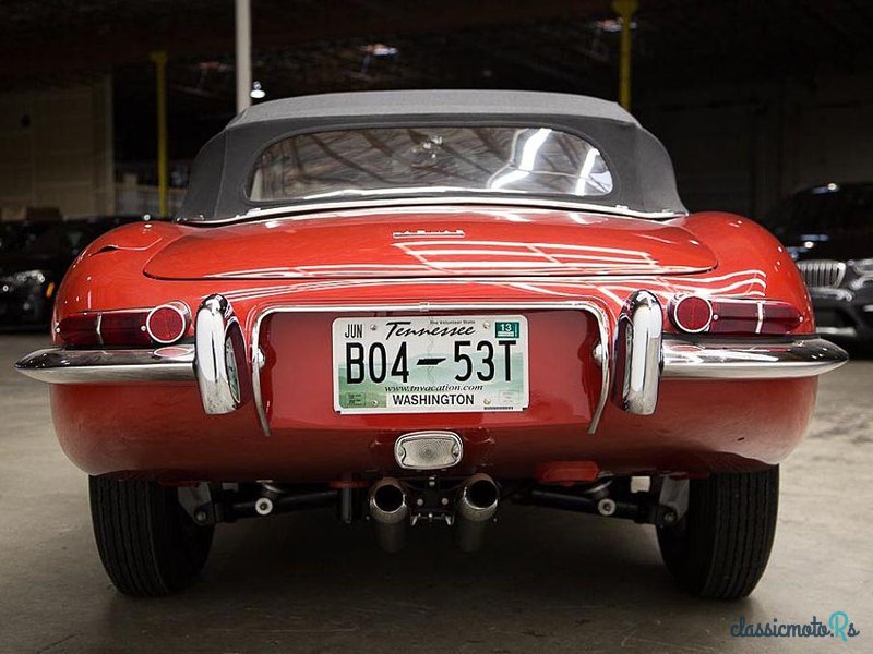 1963' Jaguar E-Type photo #2