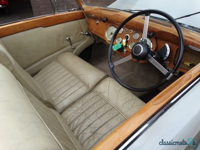 1952' Daimler DB18 photo #5