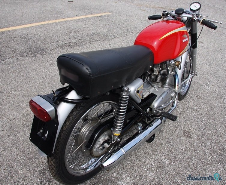 1966' Ducati 250 Mark 3 photo #4