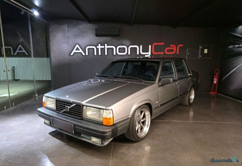 1987' Volvo 740 photo #1