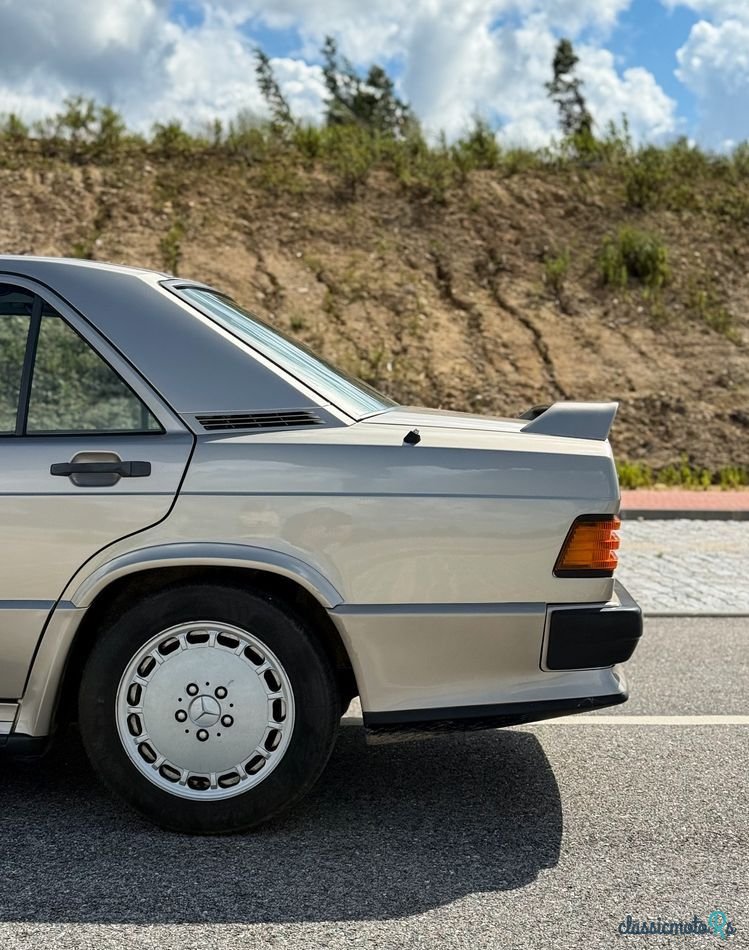 1987' Mercedes-Benz 190 E 2.3 photo #5