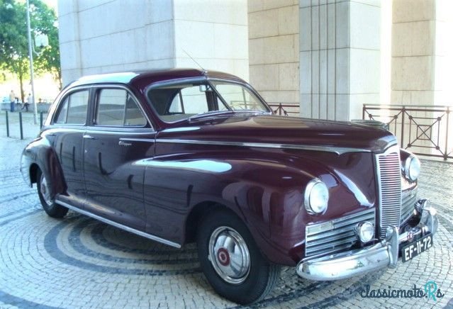 1945' Packard Clipper Special Eight photo #4