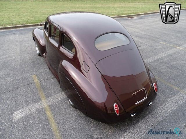 1940' Lincoln Zephyr photo #4