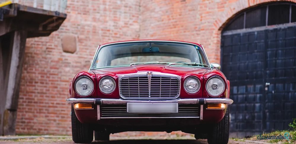 1977' Jaguar XJ photo #2