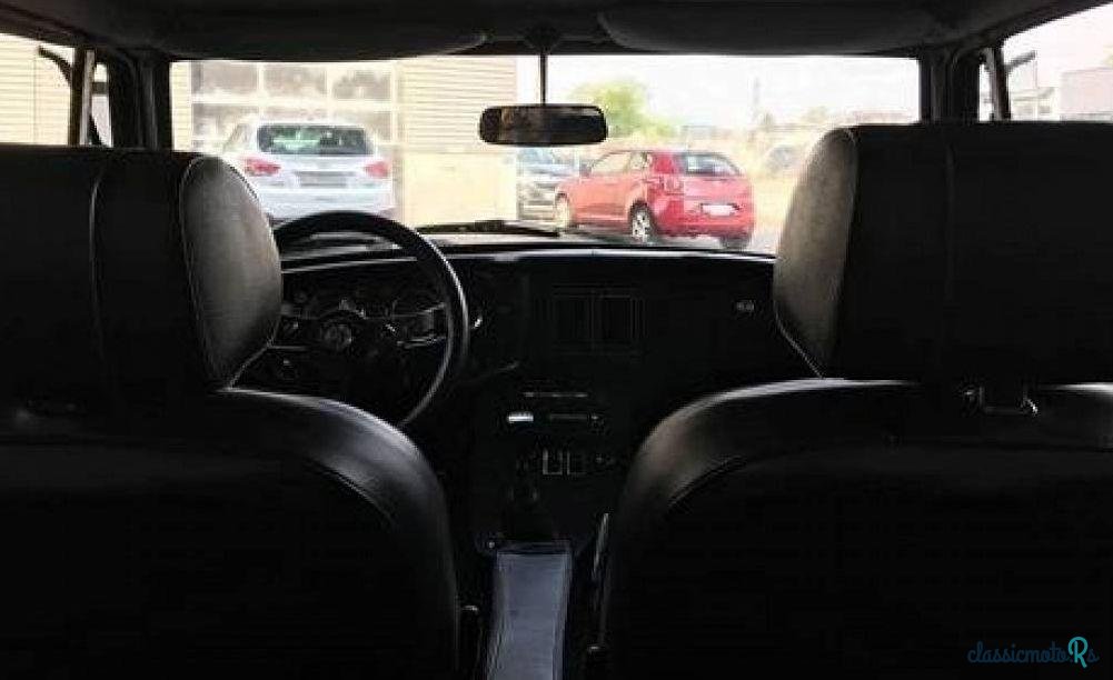 1975' MG MGB GT photo #4