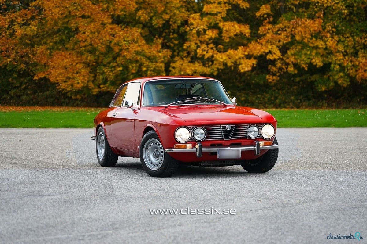 1974' Alfa Romeo Gtv 2000 photo #1