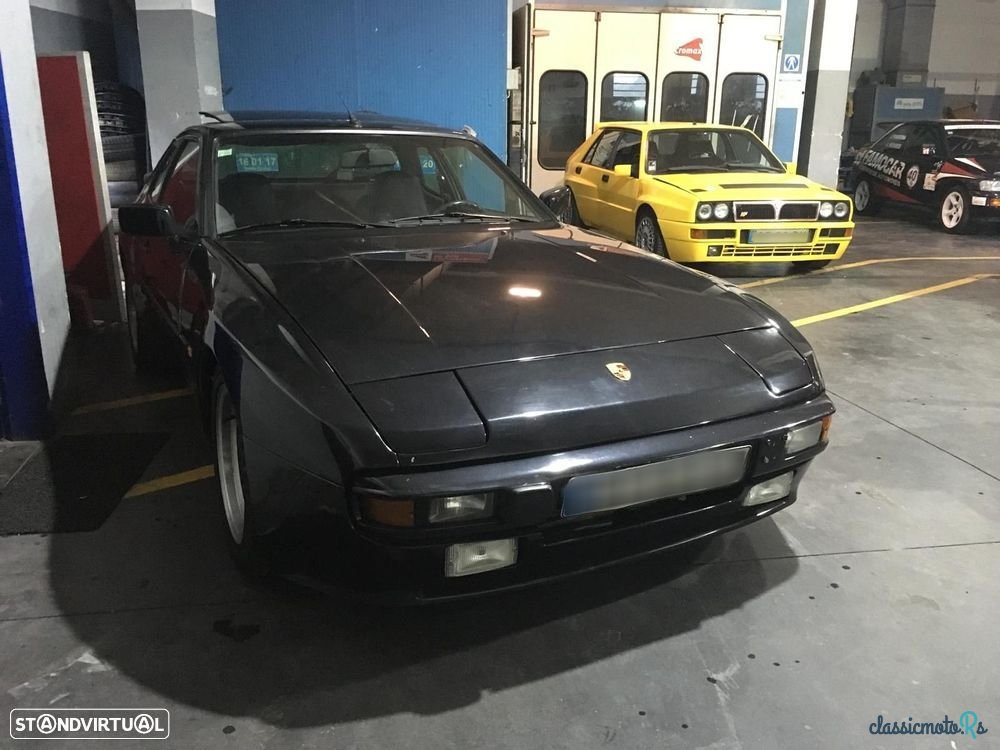 1984' Porsche 944 photo #2